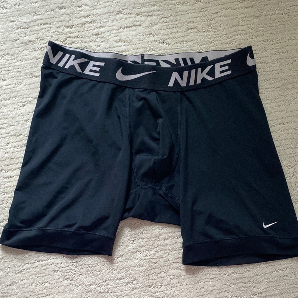 Nike Black Boxer Briefs with Stretchy Athletic Fit, 6 pair. Smoke free home.